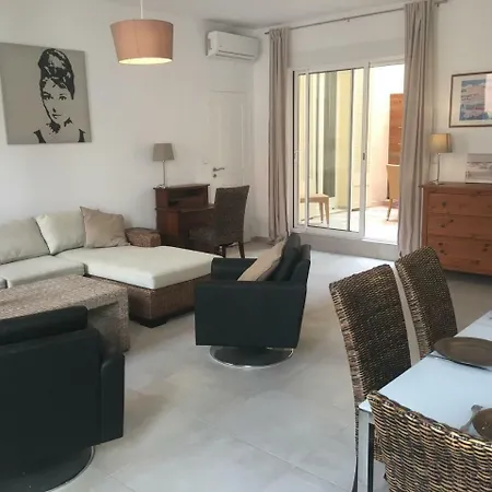 L'ambassador, Plein Centre, 50 Metres Des Plages Ξενοδοχείο με διαμερίσματα Saint-Raphaël