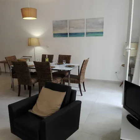L'ambassador, Plein Centre, 50 Metres Des Plages Ξενοδοχείο με διαμερίσματα