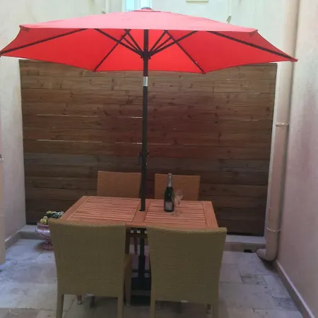 L'ambassador, Plein Centre, 50 Metres Des Plages 公寓式酒店 Saint-Raphaël
